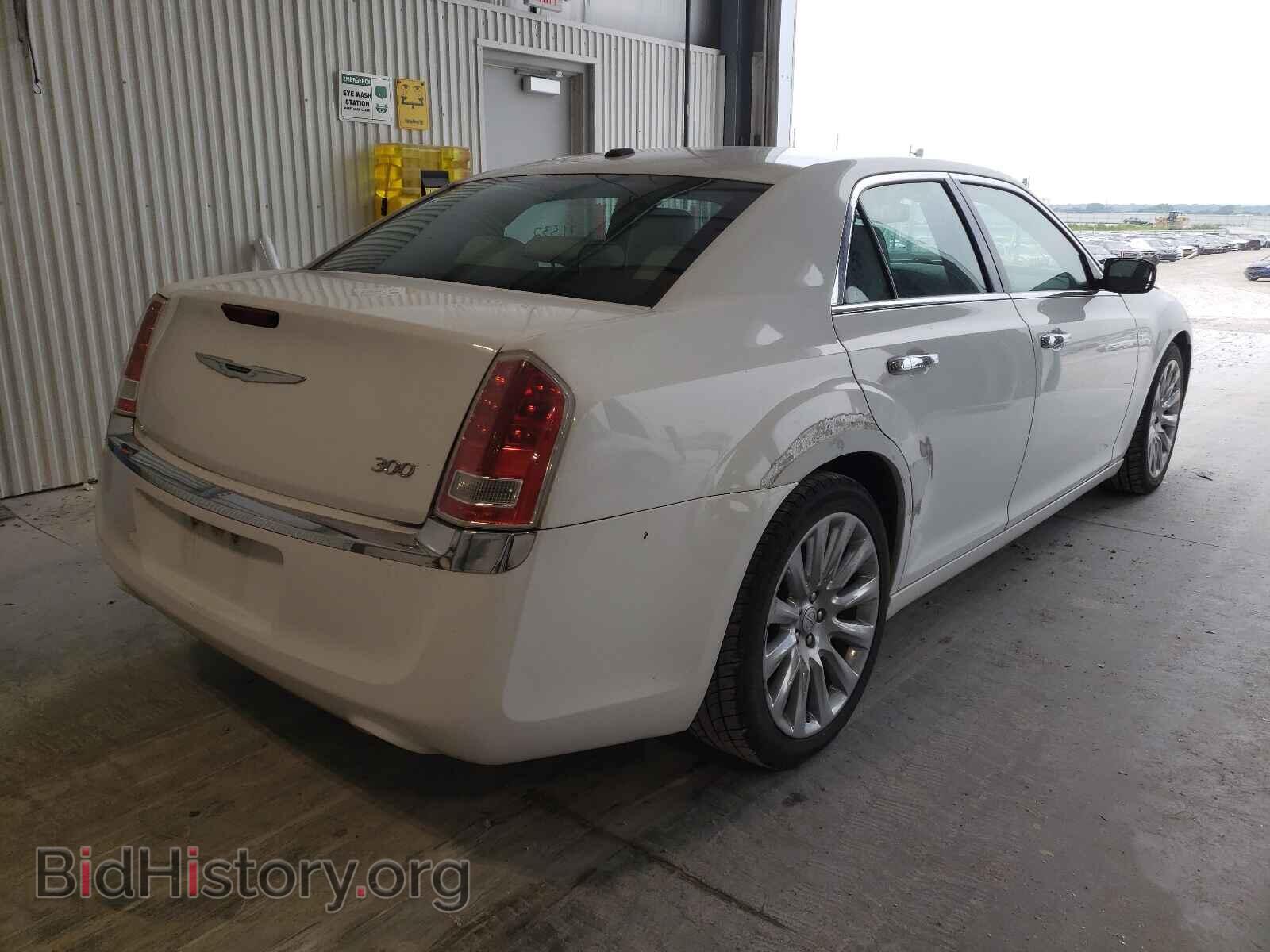 2014 CHRYSLER 300 - VIN: 2C3CCAAG6EH343120 - Фото 4
