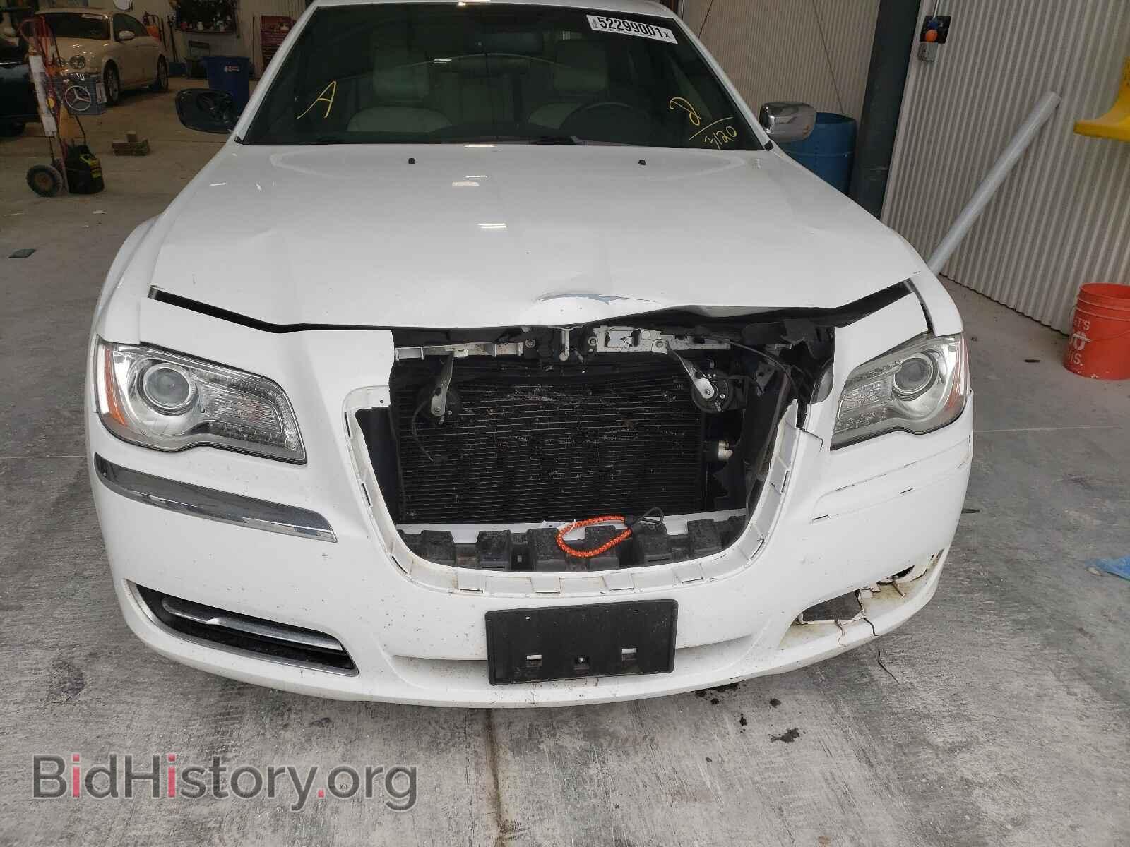 2014 CHRYSLER 300 - VIN: 2C3CCAAG6EH343120 - Фото 9