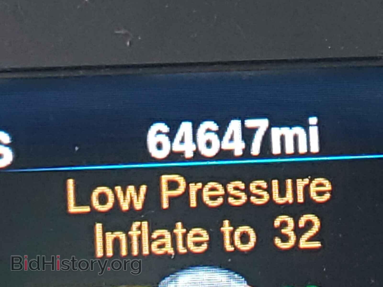 2014 CHRYSLER 300 - VIN: 2C3CCABGXEH189977 - Фото 8