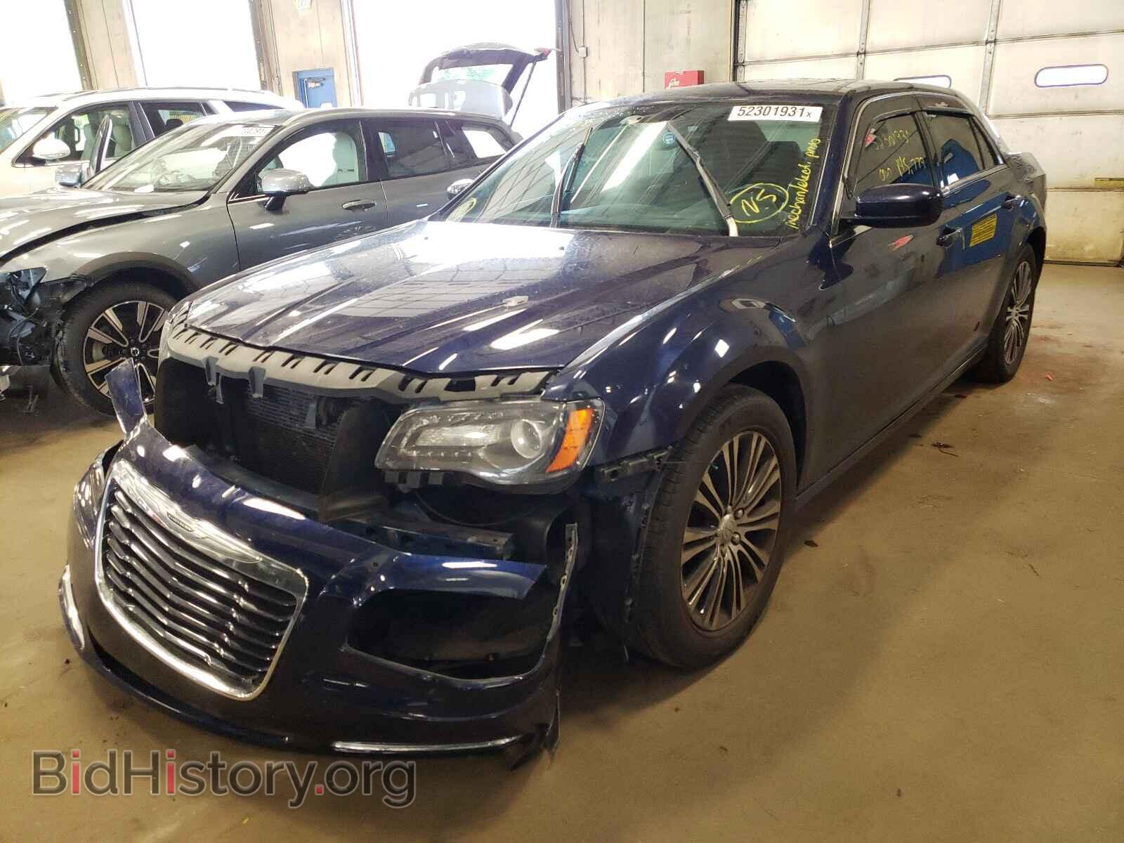 2014 CHRYSLER 300 - VIN: 2C3CCAGG8EH157652 - Фото 2