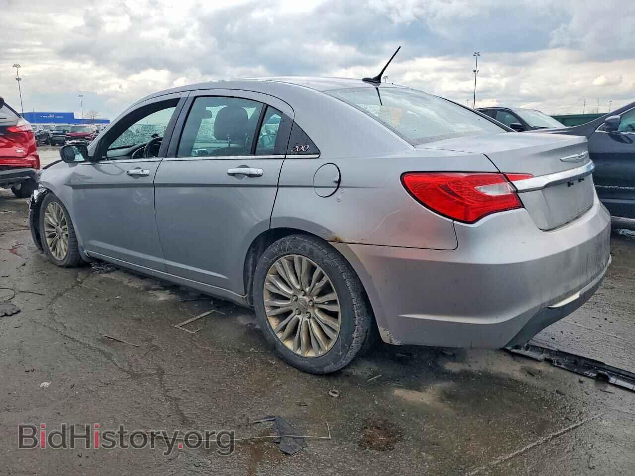 2013 CHRYSLER 200 - VIN: 1C3CCBCG0DN542902 - Photo 2