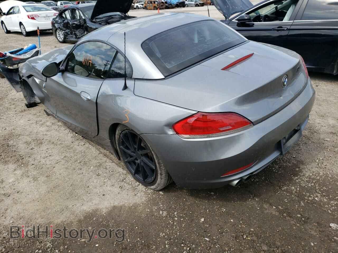 2011 BMW Z4 - VIN: WBALM5C59BE377676 - Фото 3
