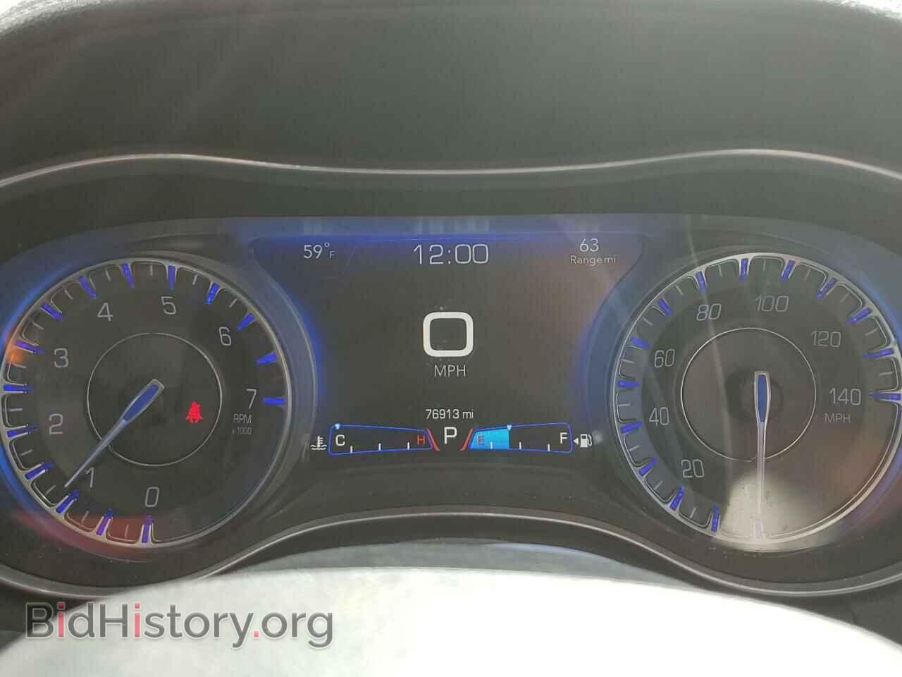 2017 CHRYSLER 300 - VIN: 2C3CCAEG7HH570850 - Фото 9