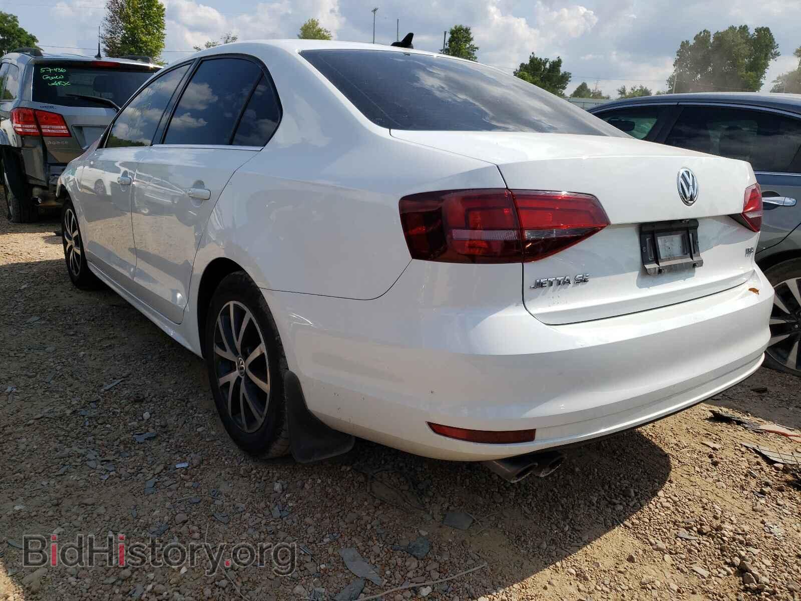 2017 VOLKSWAGEN JETTA - VIN: 3VWDB7AJ0HM360581 - Фото 3