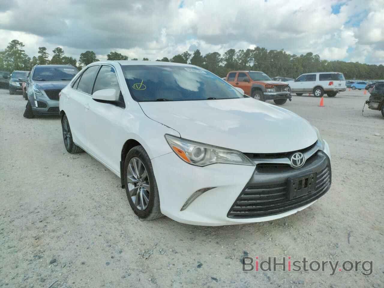 Photo 4T4BF1FK5FR475572 - TOYOTA CAMRY 2015