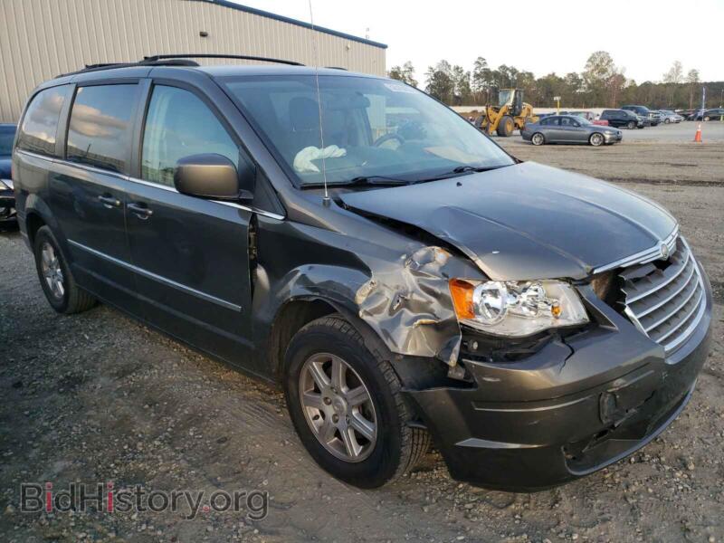 2010 Chrysler MINIVAN Town & COU (VIN 2A4RR5D11AR393666) — photo 1 of 10, Copart, damage: front end