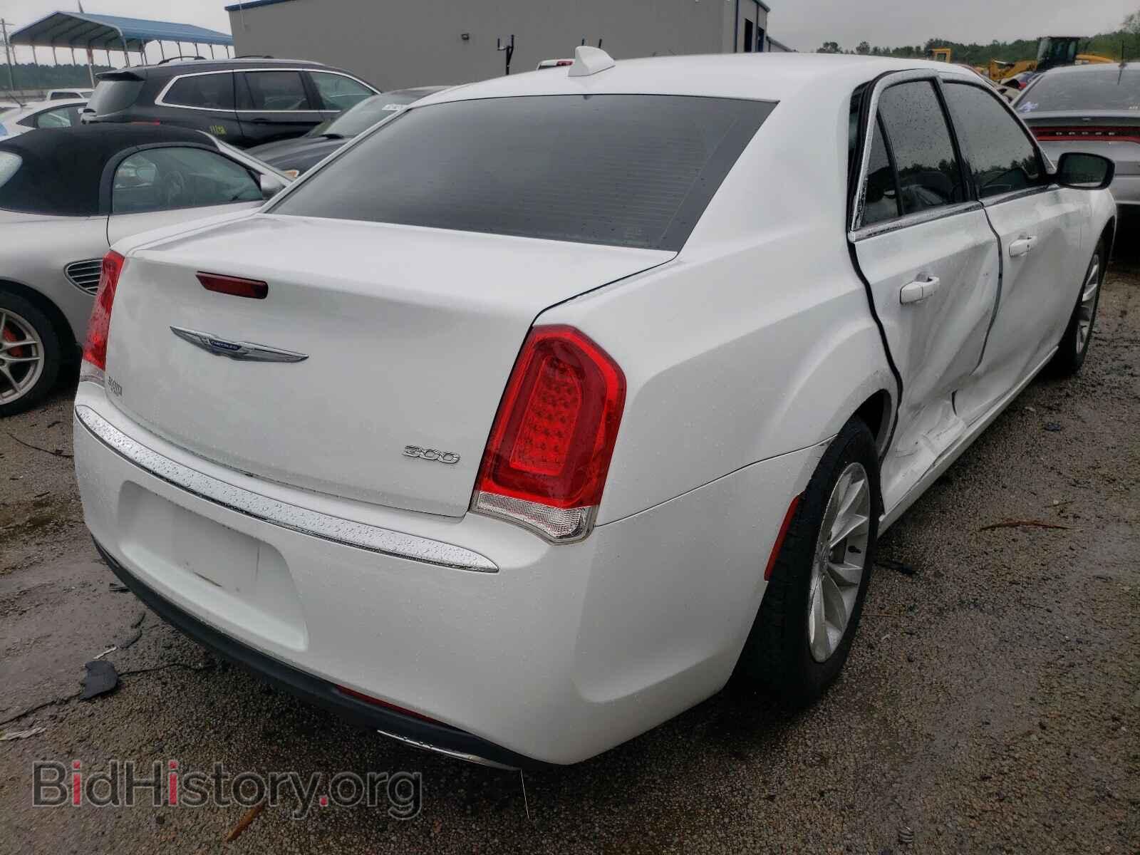 2015 CHRYSLER 300 - VIN: 2C3CCAAG9FH849025 - Фото 4