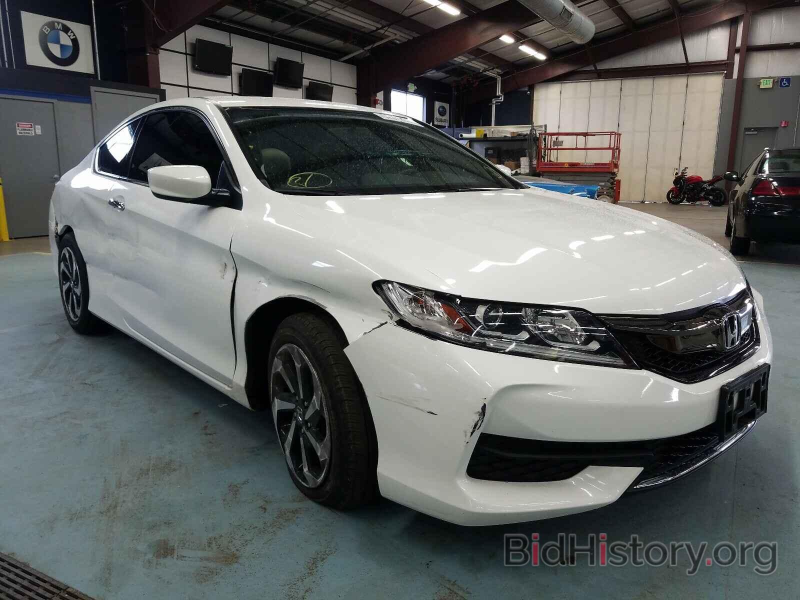 Photo 1HGCT1B37HA001123 - HONDA ACCORD 2017