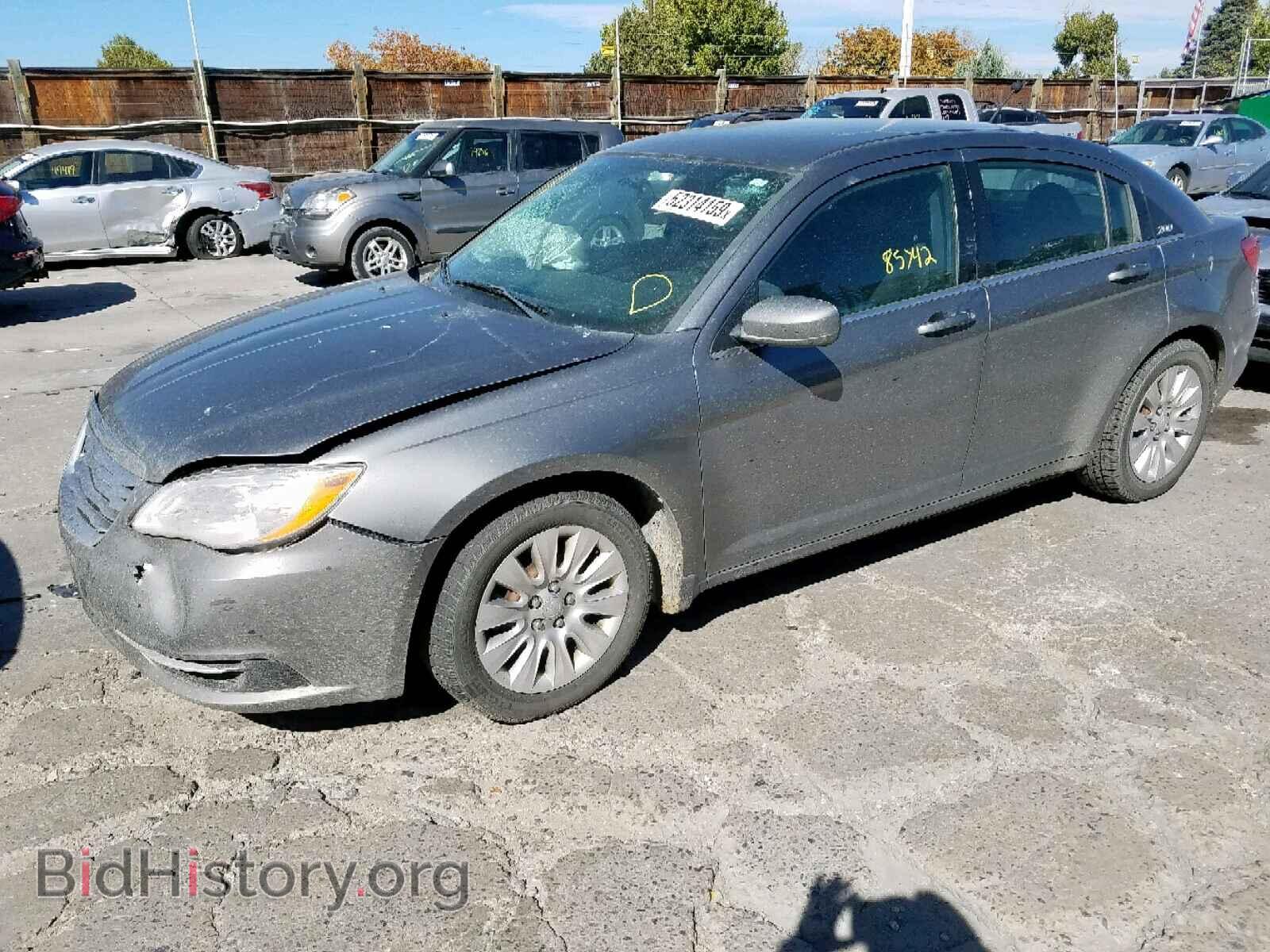 2013 CHRYSLER 200 - VIN: 1C3CCBAG2DN722269 - Photo 2