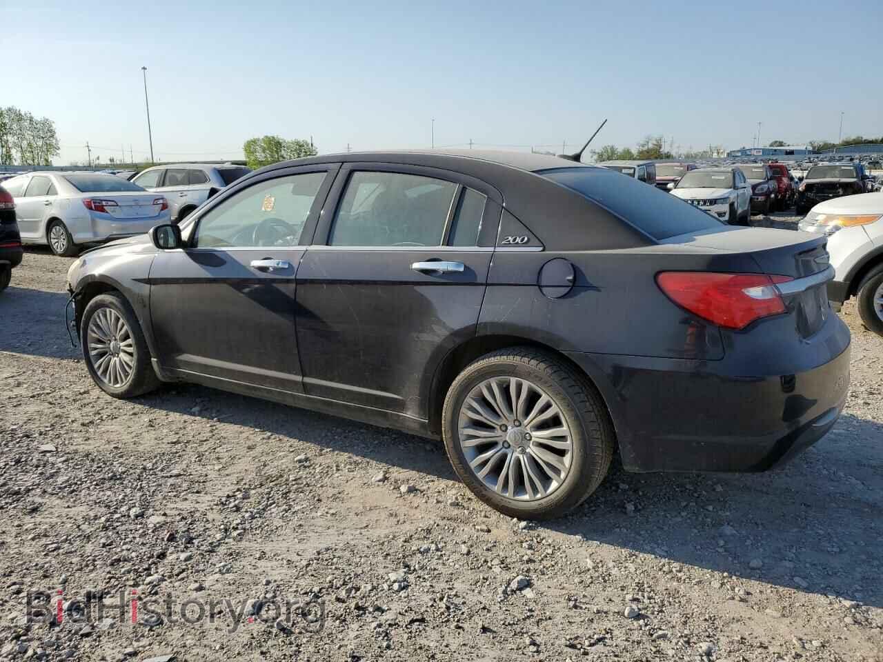 2012 CHRYSLER 200 - VIN: 1C3CCBCG3CN305741 - Фото 2