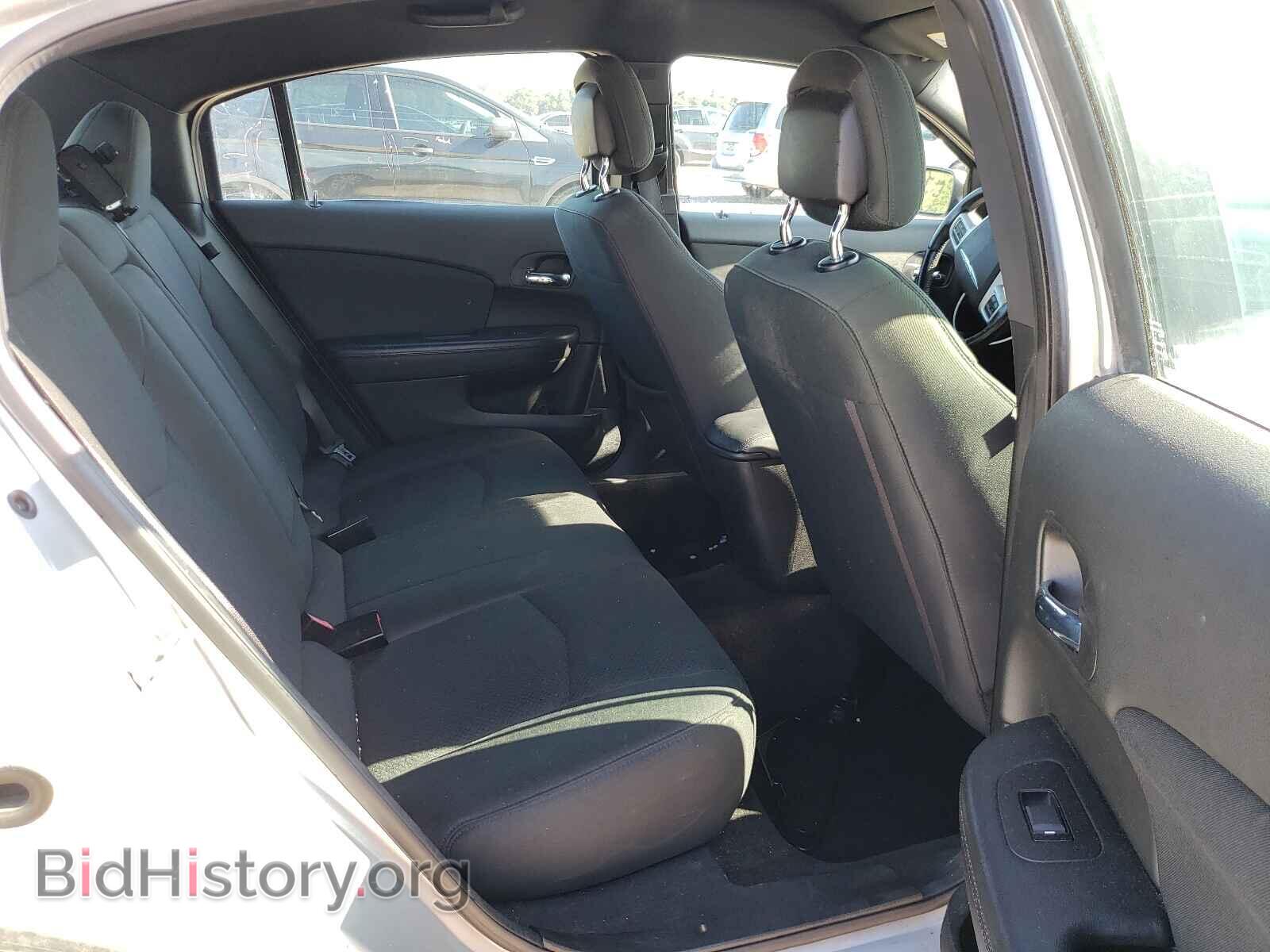 2012 CHRYSLER 200 - VIN: 1C3CCBBB1CN100621 - Фото 6