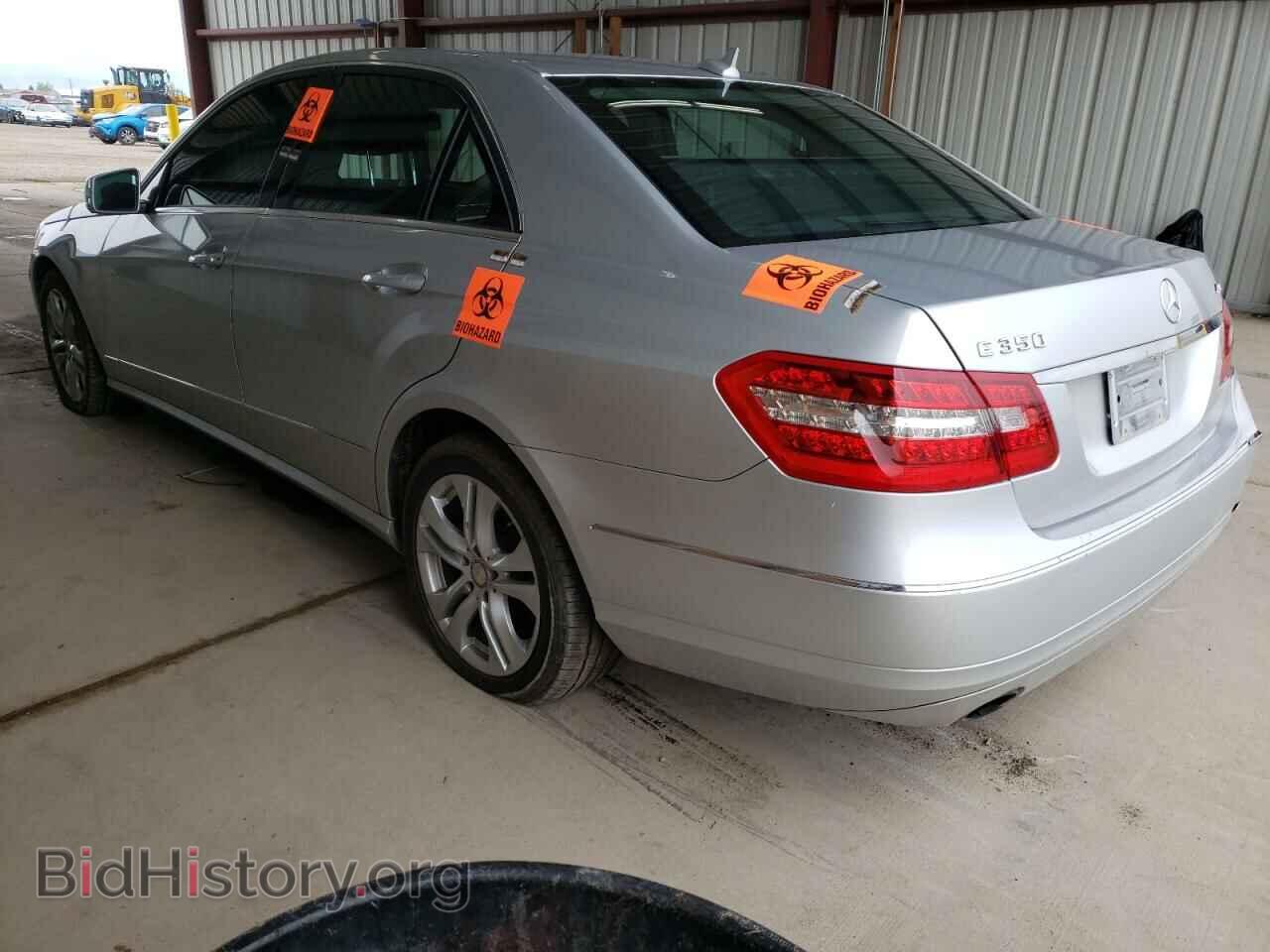 2011 MERCEDES-BENZ E-CLASS - VIN: WDDHF8HB8BA489854 - Фото 2