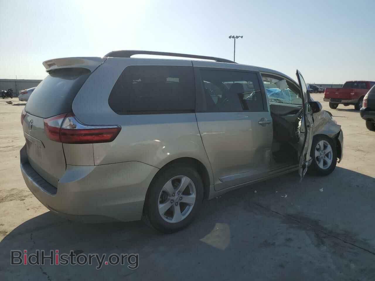 2017 TOYOTA All Models - VIN: 5TDKZ3DC0HS827221 - Фото 3