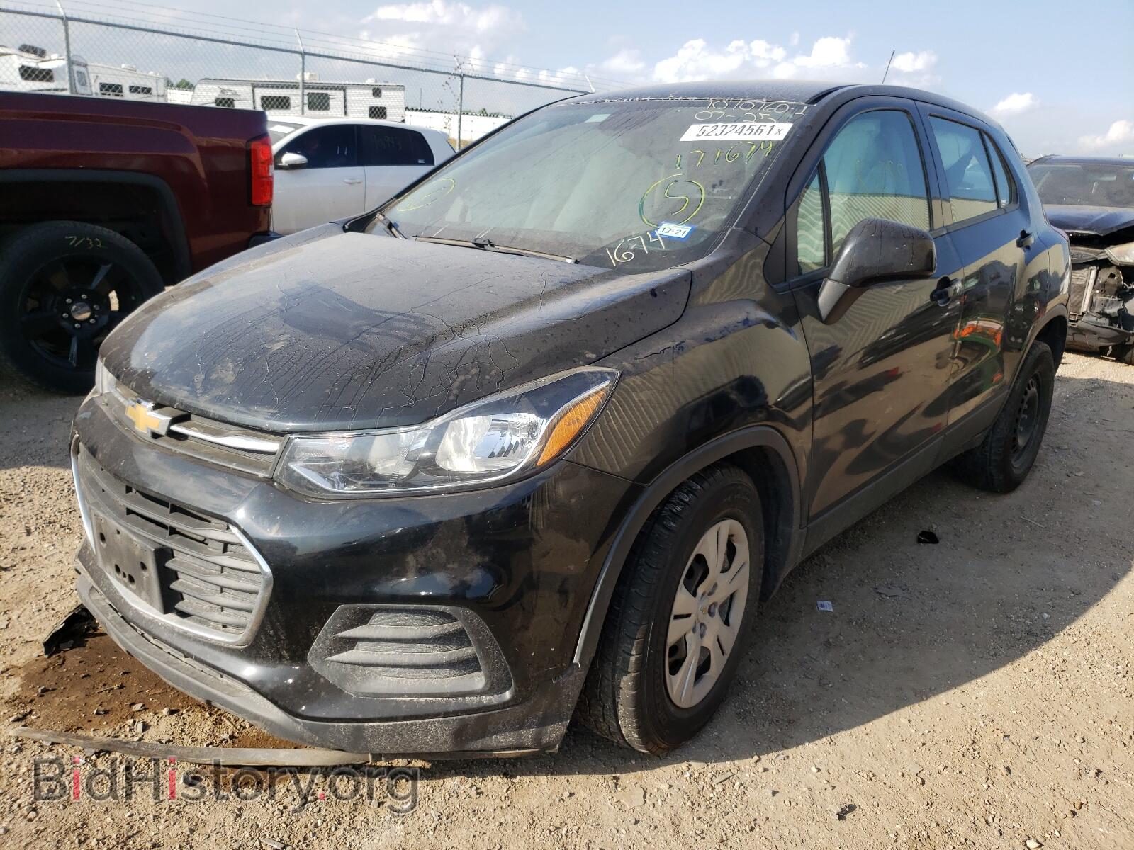 2017 CHEVROLET TRAX - VIN: 3GNCJKSB3HL171674 - Фото 2