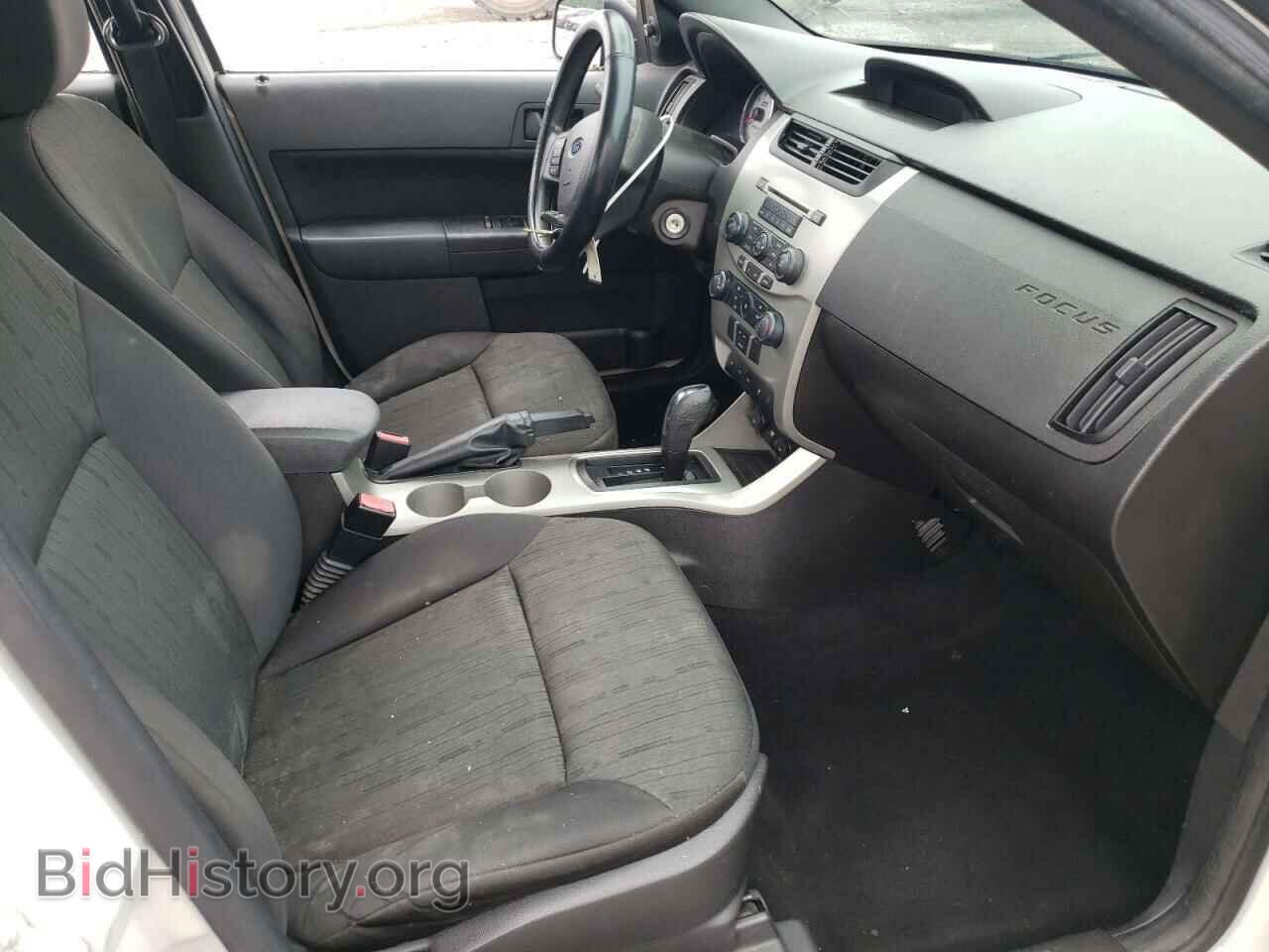2011 FORD FOCUS - VIN: 1FAHP3FN3BW132677 - Photo 5