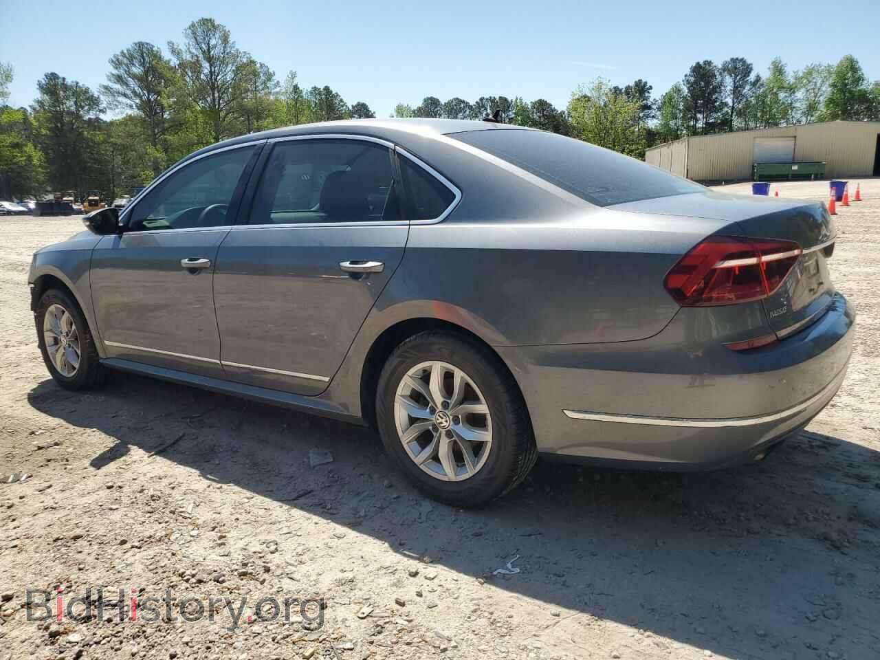 2017 VOLKSWAGEN PASSAT - VIN: 1VWAT7A34HC013712 - Фото 2