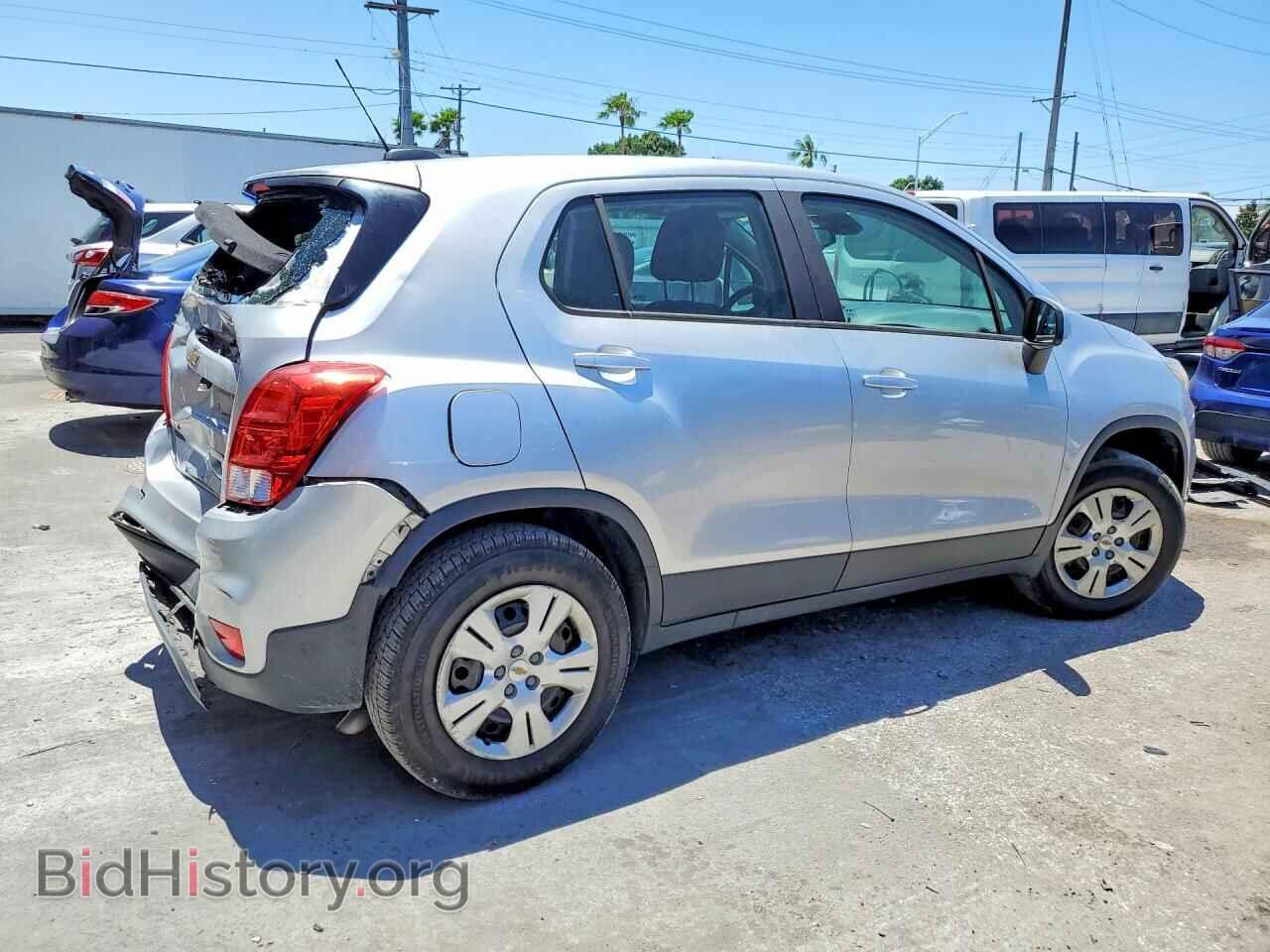 2017 CHEVROLET TRAX - VIN: KL7CJKSB5HB063810 - Photo 3