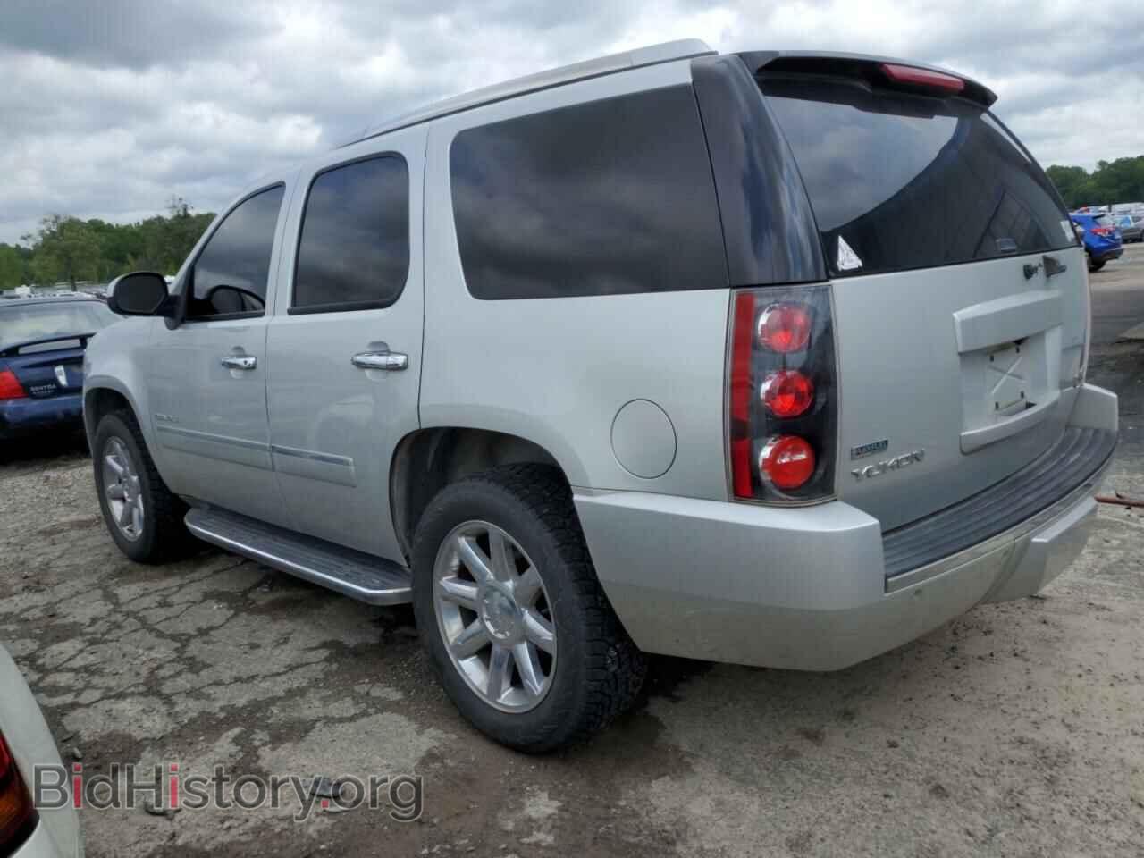 2011 GMC YUKON - VIN: 1GKS2EEF3BR231894 - Фото 2