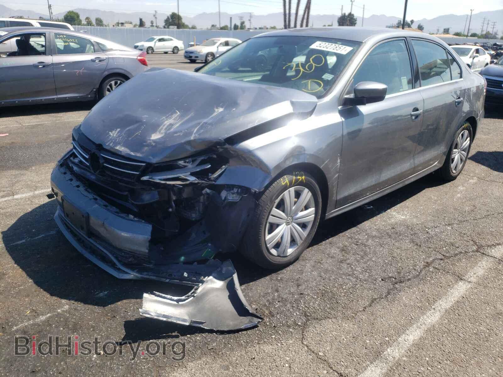 2017 VOLKSWAGEN JETTA - VIN: 3VW2B7AJ8HM399376 - Фото 2