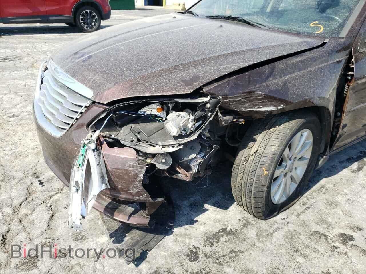 2013 CHRYSLER 200 - VIN: 1C3CCBBG5DN704167 - Фото 9