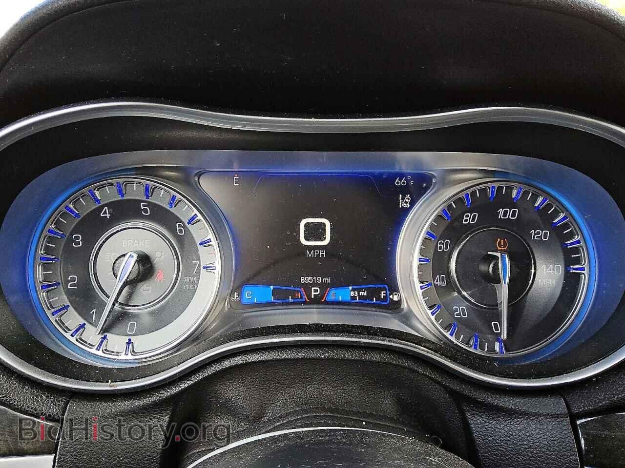 2019 CHRYSLER 300 - VIN: 2C3CCAKG2KH556673 - Photo 9