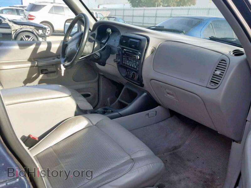 1998 Ford EXPLORER (VIN 1FMZU34E2WZB32714) — photo 5 of 10