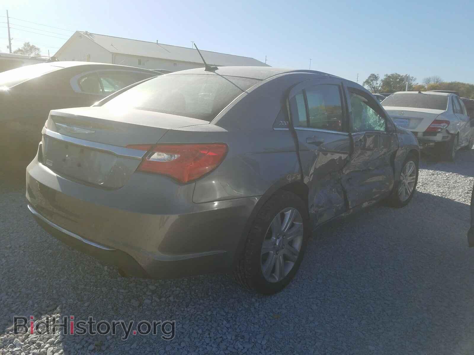 2011 CHRYSLER 200 - VIN: 1C3BC1FB8BN612231 - Photo 4