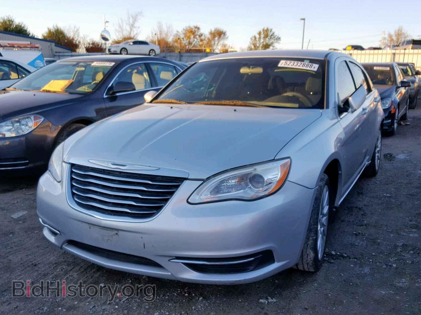 2011 CHRYSLER 200 - VIN: 1C3BC4FB4BN521412 - Photo 2