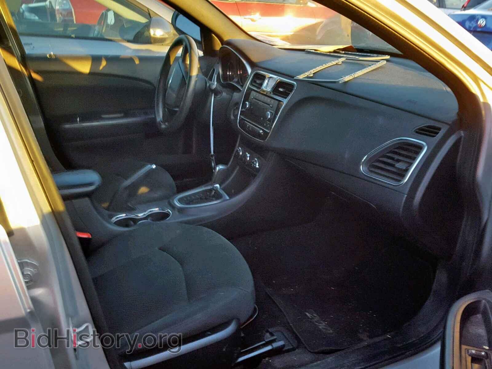 2011 CHRYSLER 200 - VIN: 1C3BC4FB4BN521412 - Photo 5