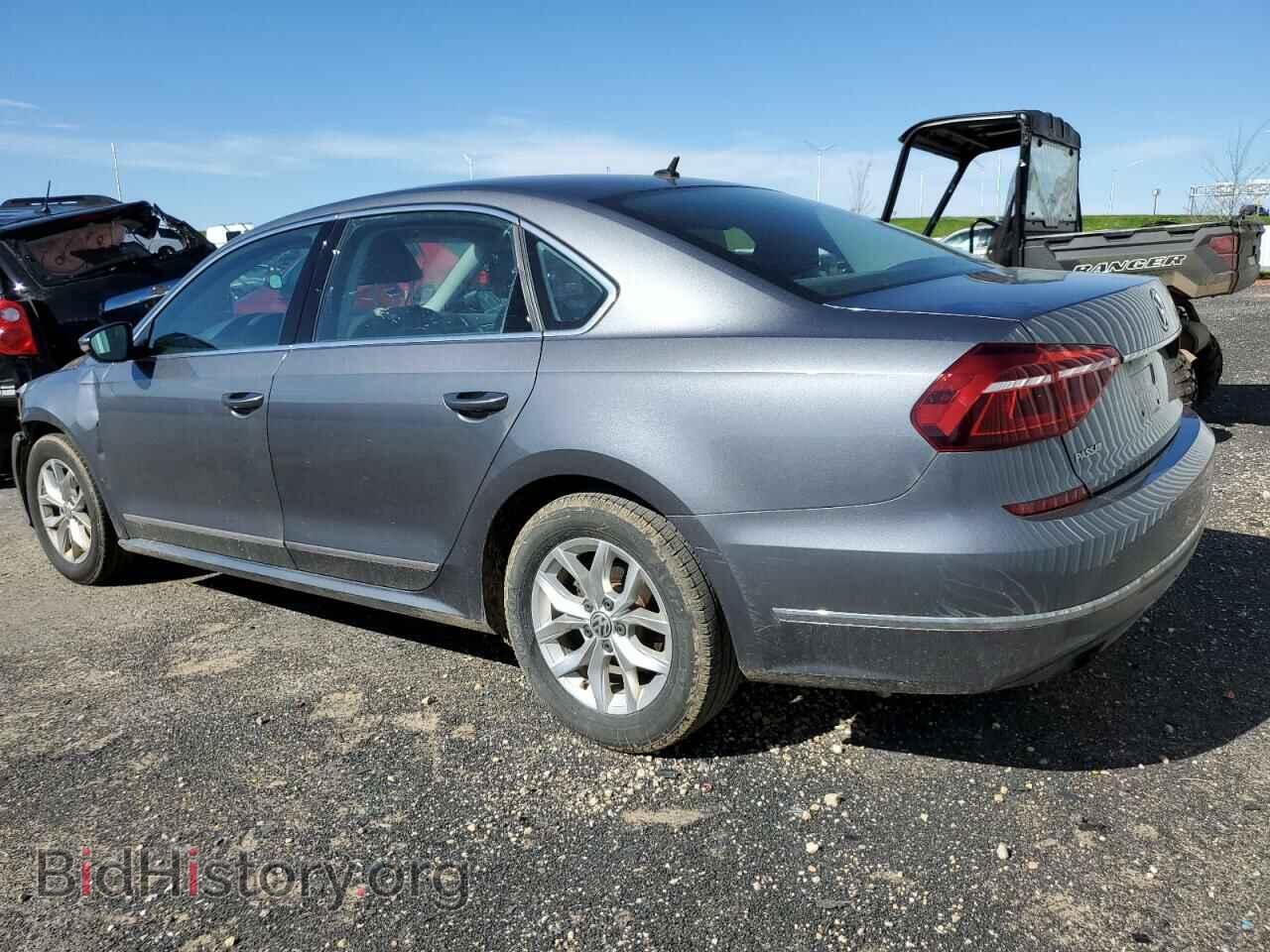 2017 VOLKSWAGEN PASSAT - VIN: 1VWAT7A31HC070367 - Фото 2