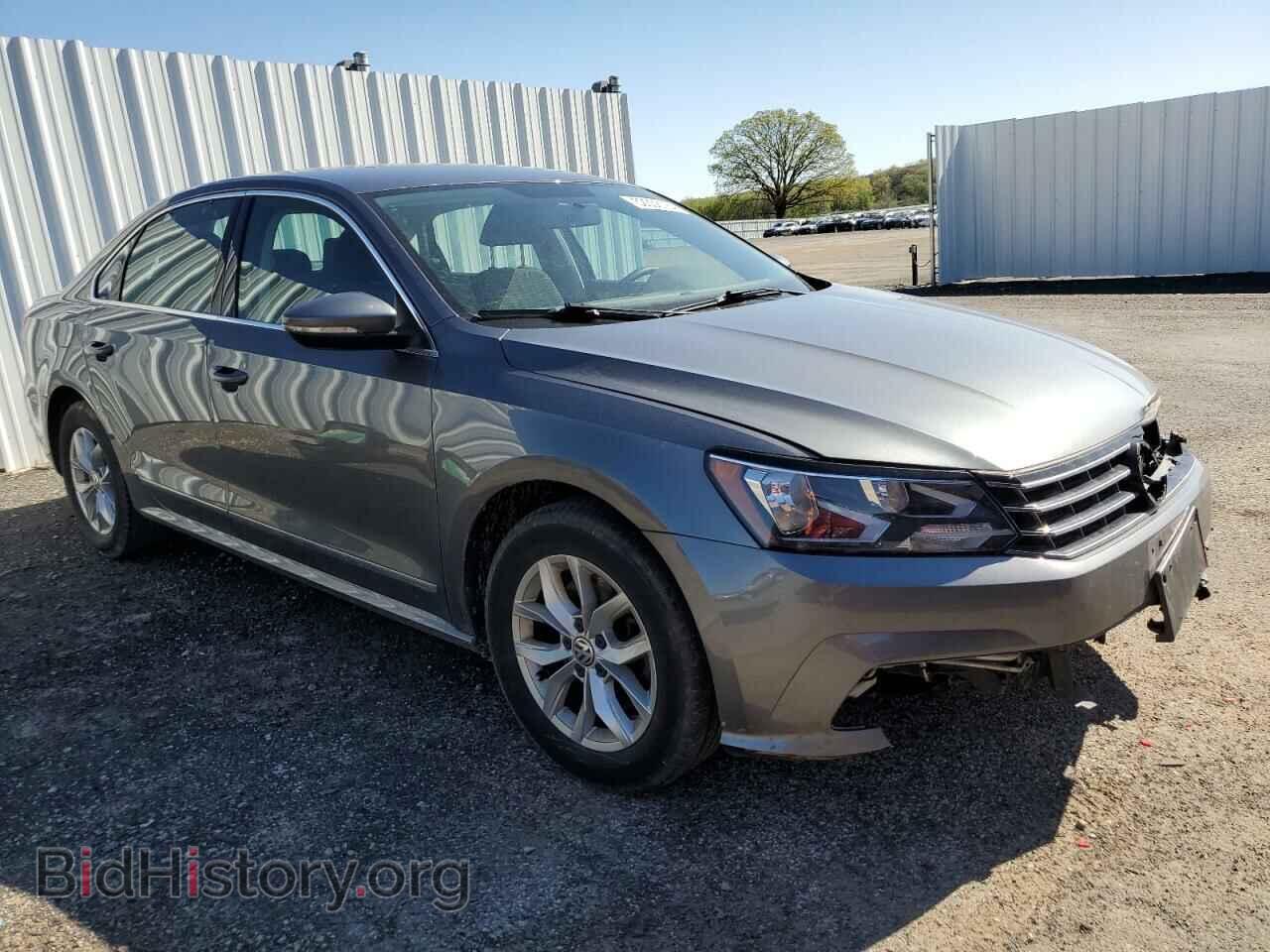 2017 VOLKSWAGEN PASSAT - VIN: 1VWAT7A31HC070367 - Фото 4
