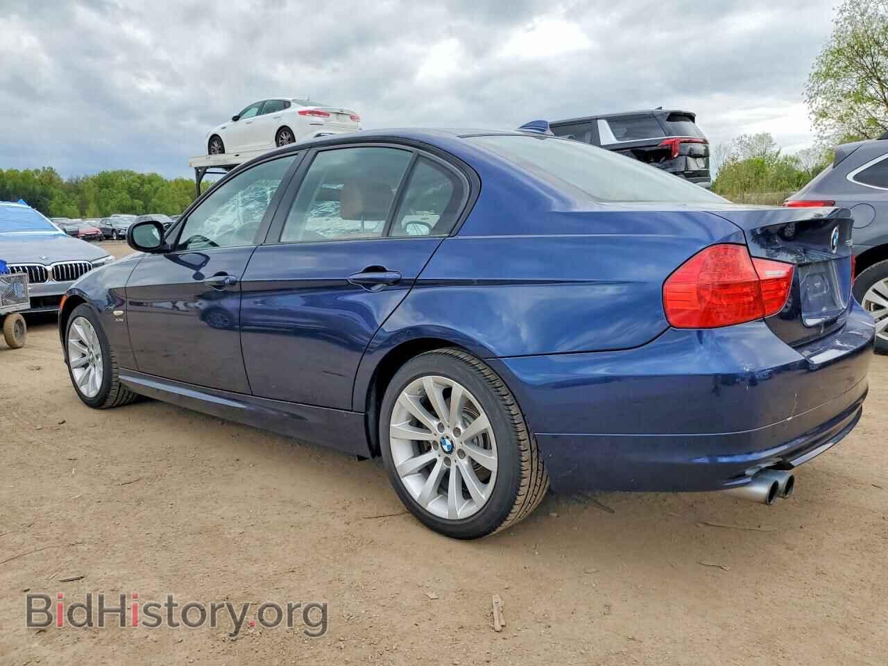 2011 BMW 3 SERIES - VIN: WBAPK7C50BF195703 - Фото 2
