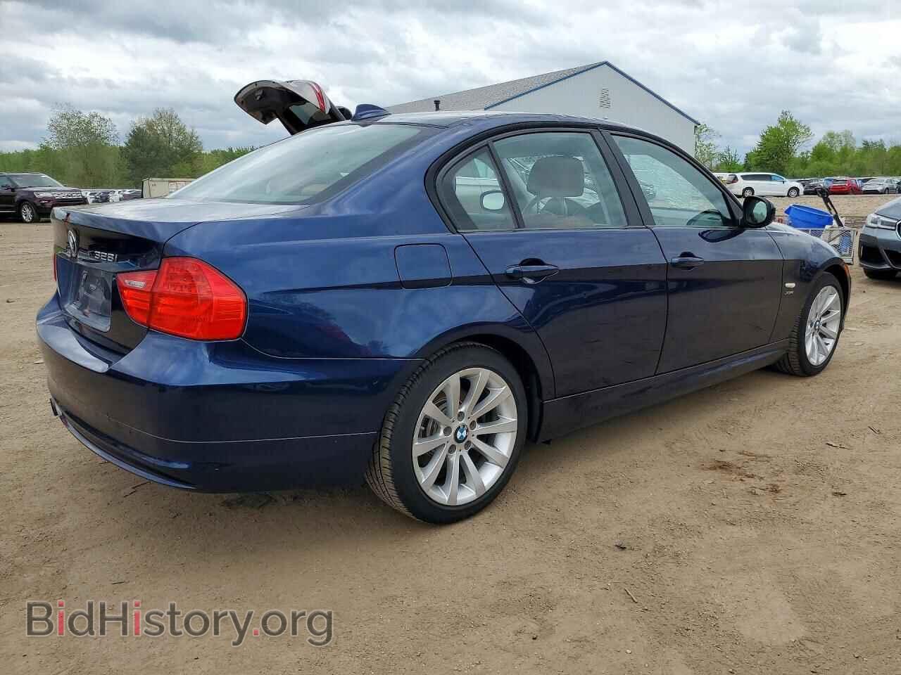 2011 BMW 3 SERIES - VIN: WBAPK7C50BF195703 - Фото 3