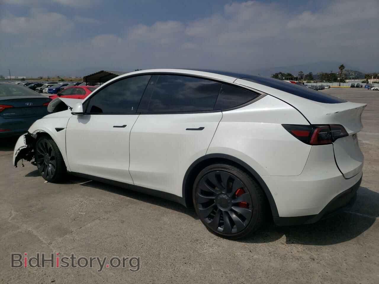 2022 TESLA MODEL Y - VIN: 7SAYGDEF6NF493231 - Фото 2