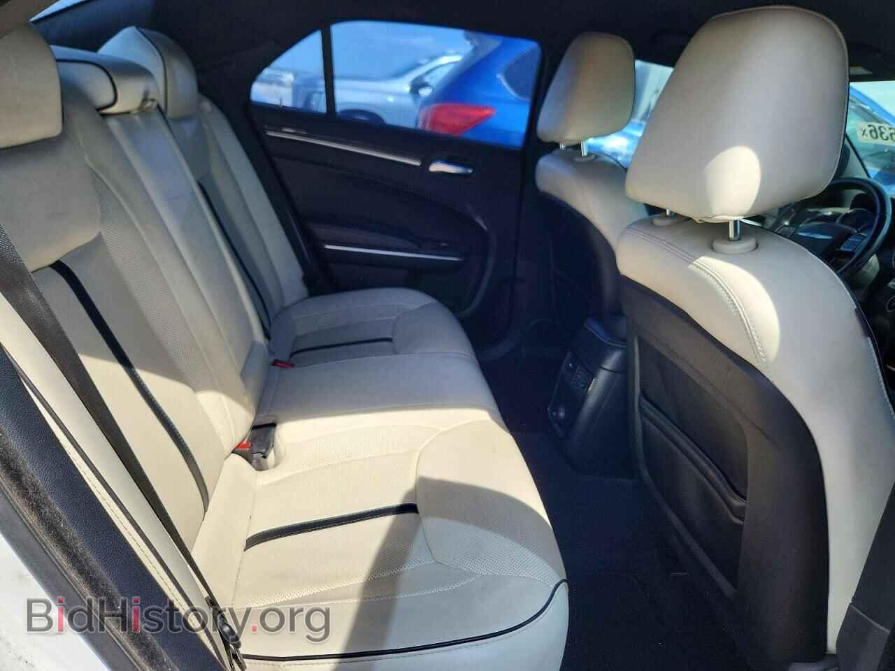2013 CHRYSLER 300 - VIN: 2C3CCAAG8DH728161 - Фото 10