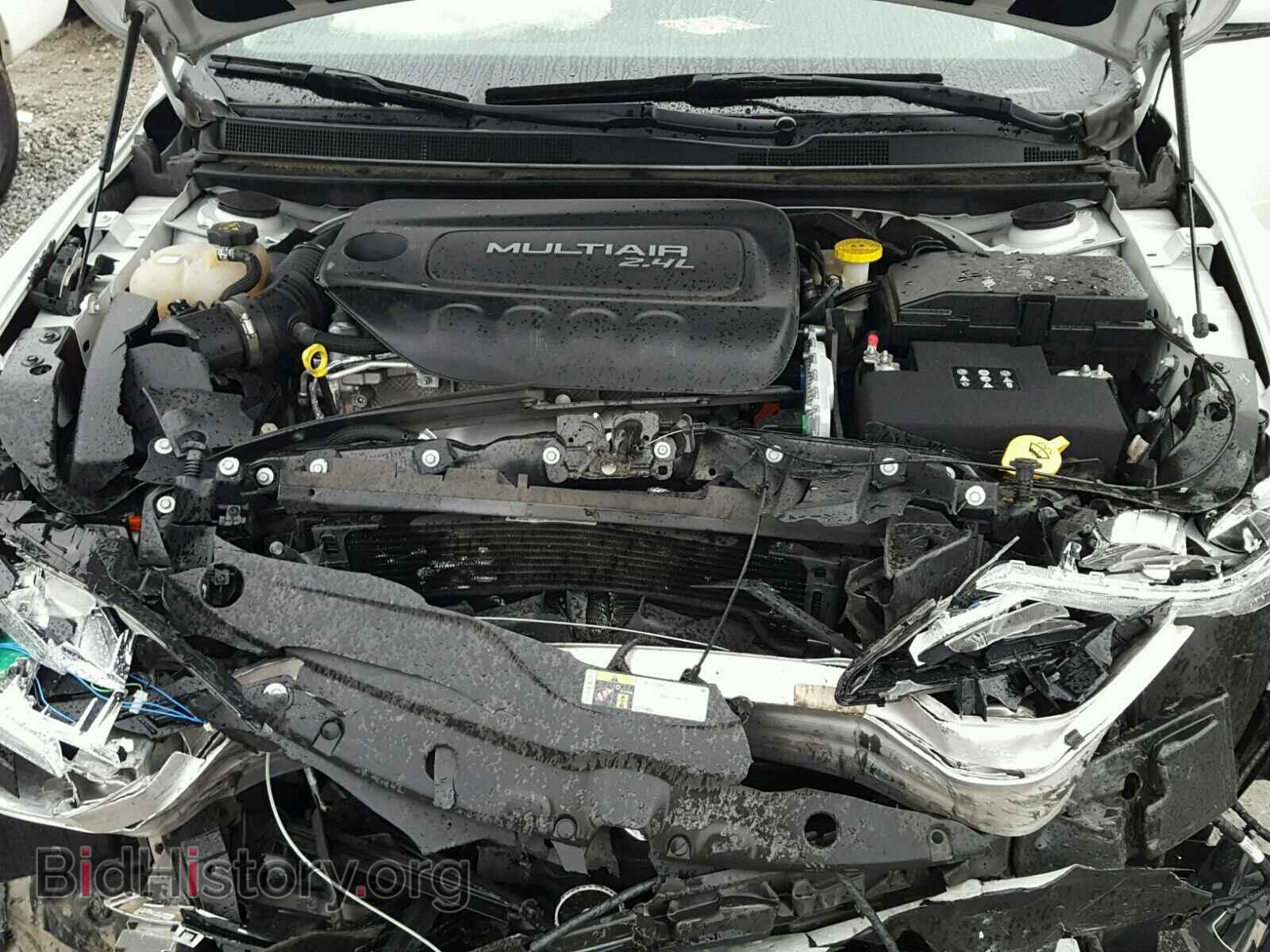 2016 CHRYSLER 200 - VIN: 1C3CCCAB6GN138391 - Фото 7