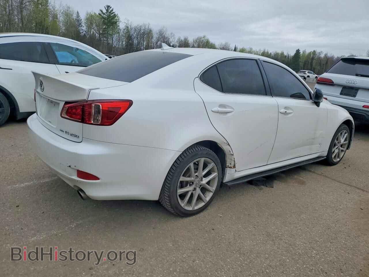 2011 LEXUS IS - VIN: JTHCF5C28B5045858 - Photo 3