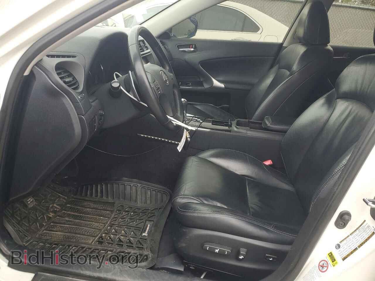 2011 LEXUS IS - VIN: JTHCF5C28B5045858 - Photo 7