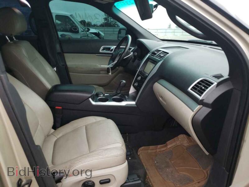 2011 Ford EXPLORER (VIN 1FMHK8D84BGA07356) — photo 5 of 10