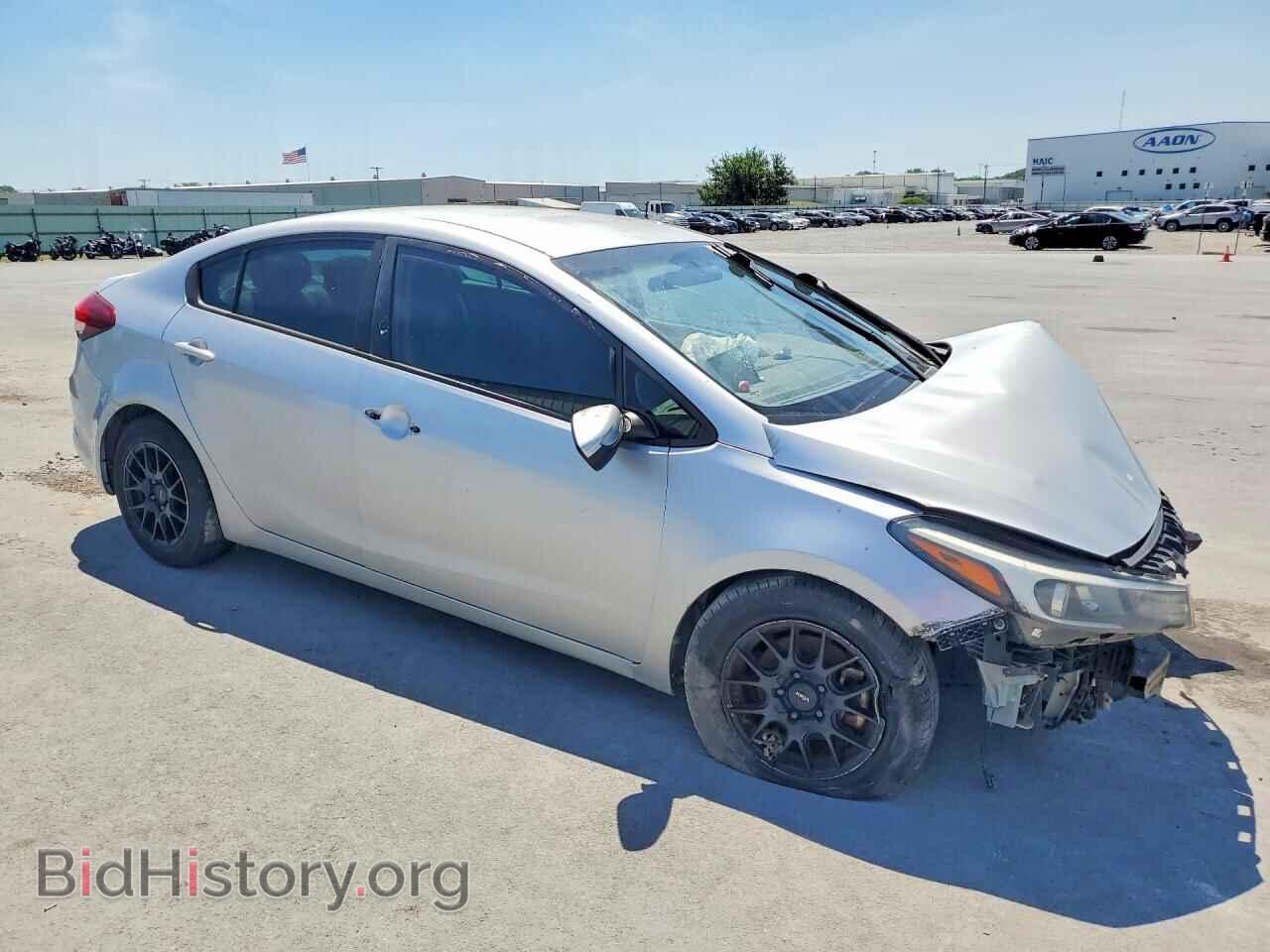 2017 KIA FORTE - VIN: 3KPFK4A76HE040125 - Фото 4