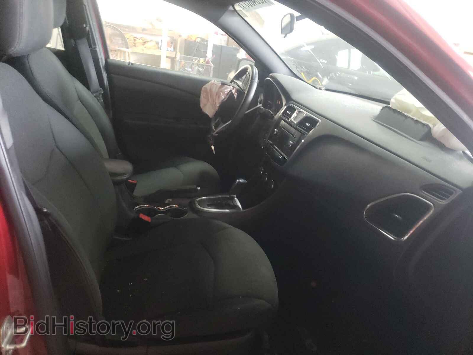 2011 CHRYSLER 200 - VIN: 1C3BC1FB4BN584122 - Фото 5