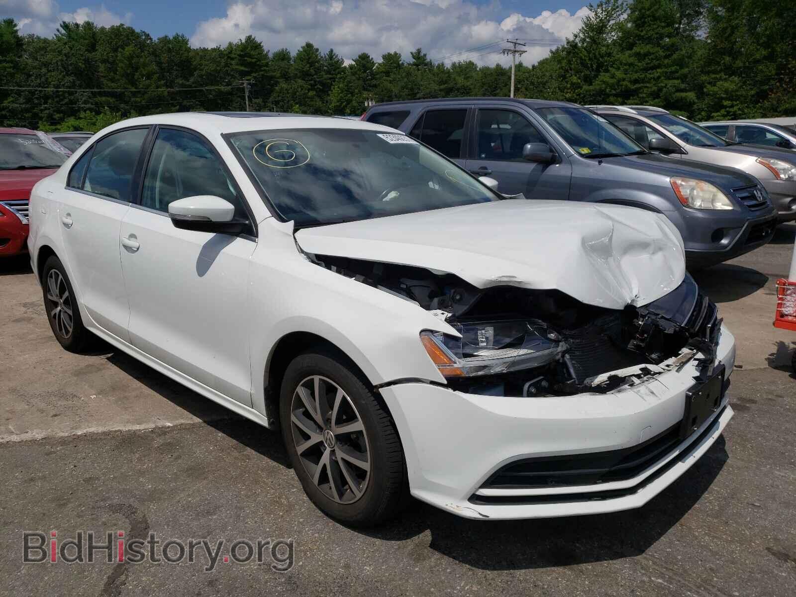 Фотография 3VWDB7AJ9HM358117 - VOLKSWAGEN JETTA 2017