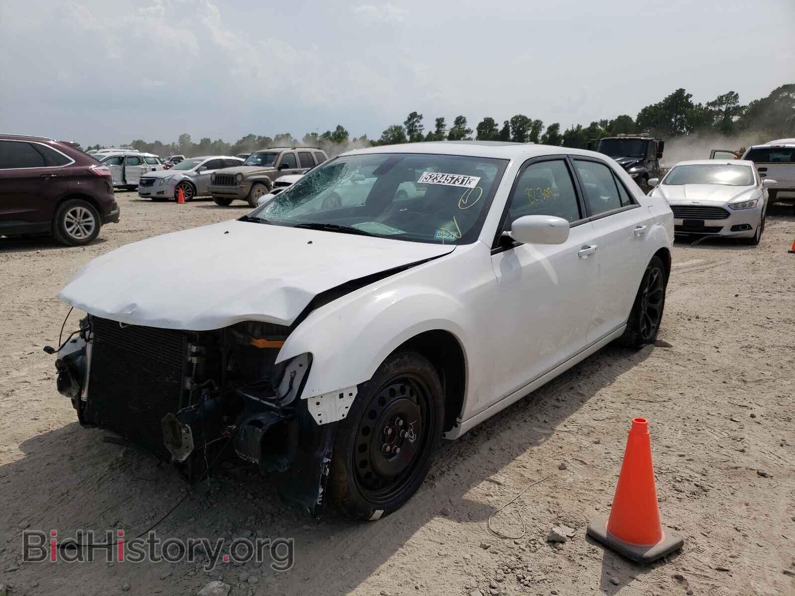 2015 CHRYSLER 300 - VIN: 2C3CCABG6FH772824 - Фото 2