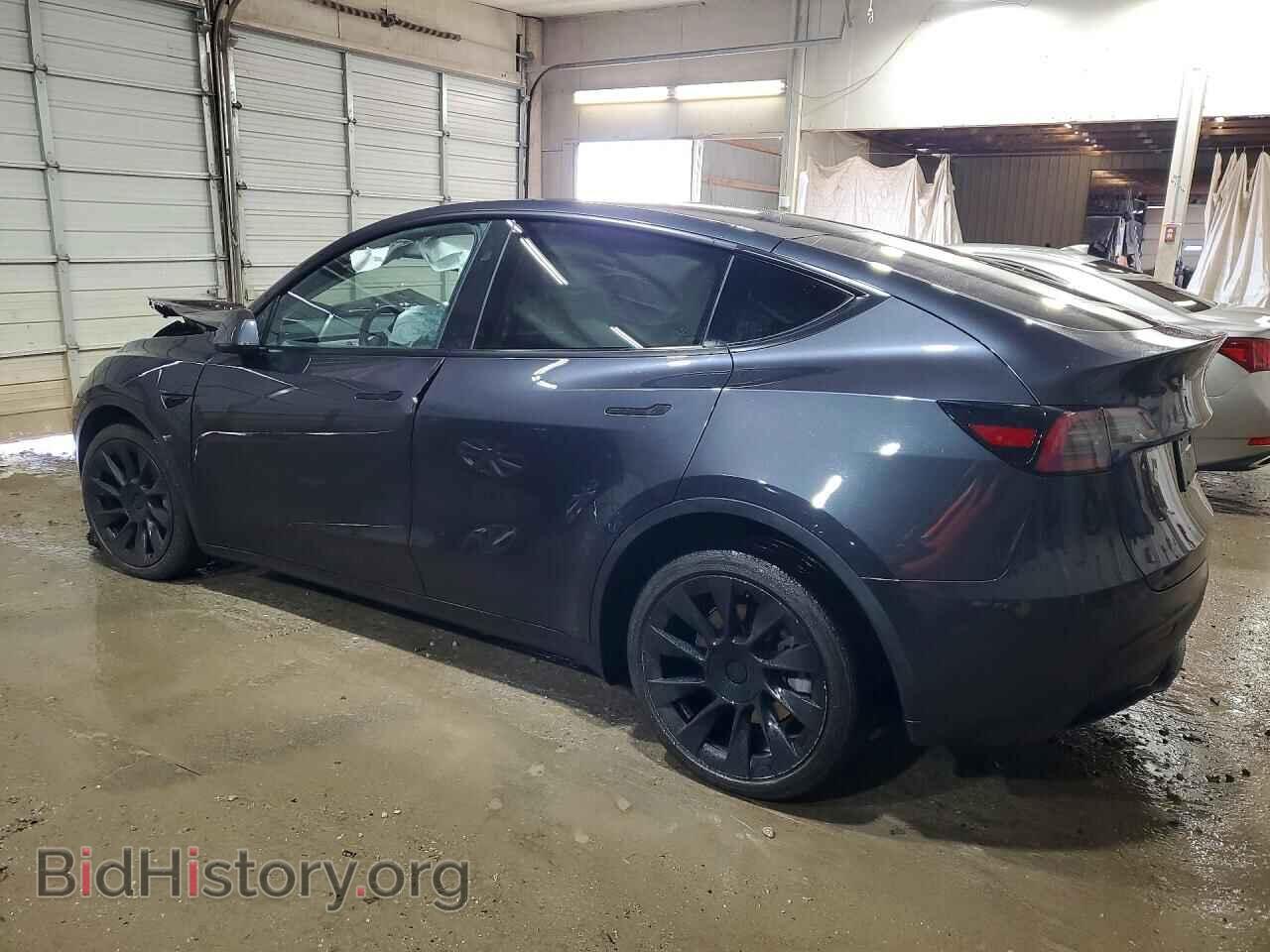 2025 TESLA MODEL Y - VIN: 7SAYGDEEXSA369916 - Photo 2