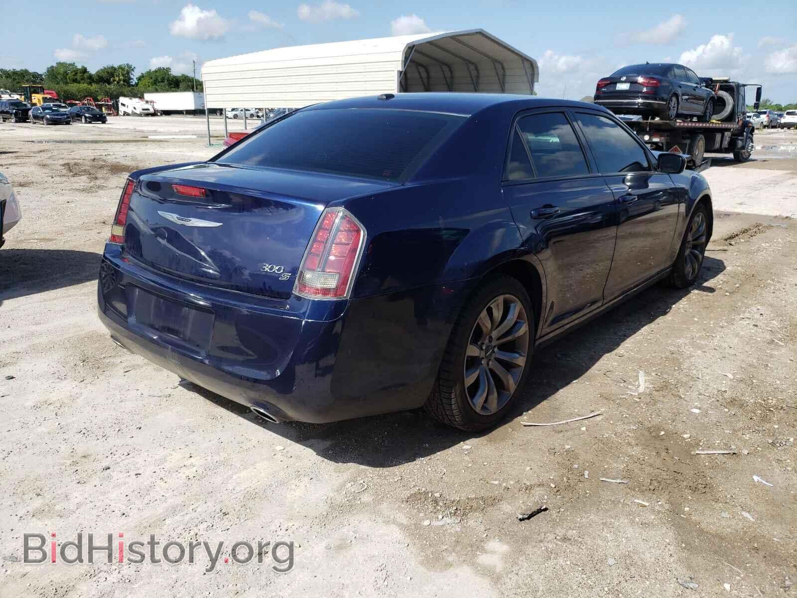 2014 CHRYSLER 300 - VIN: 2C3CCABG9EH327895 - Фото 4