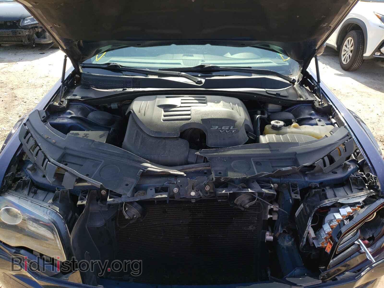 2014 CHRYSLER 300 - VIN: 2C3CCABG9EH327895 - Фото 7
