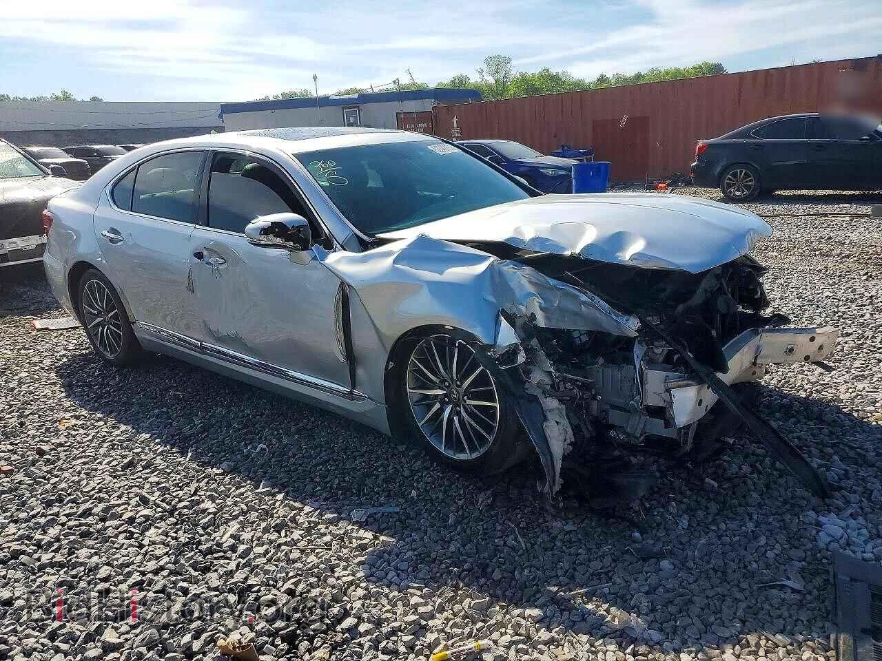 2013 LEXUS LS460 - VIN: JTHBL5EF2D5114549 - Photo 4
