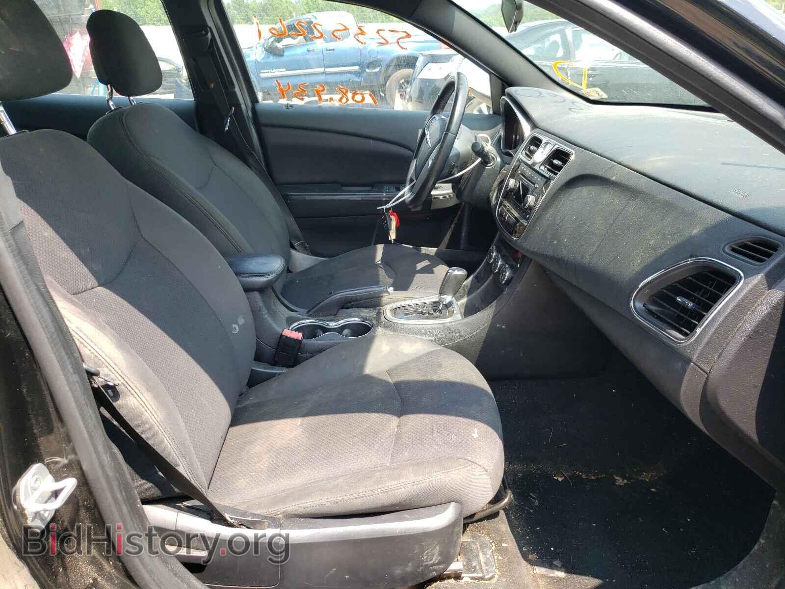 2014 CHRYSLER 200 - VIN: 1C3CCBBG5EN114228 - Фото 5
