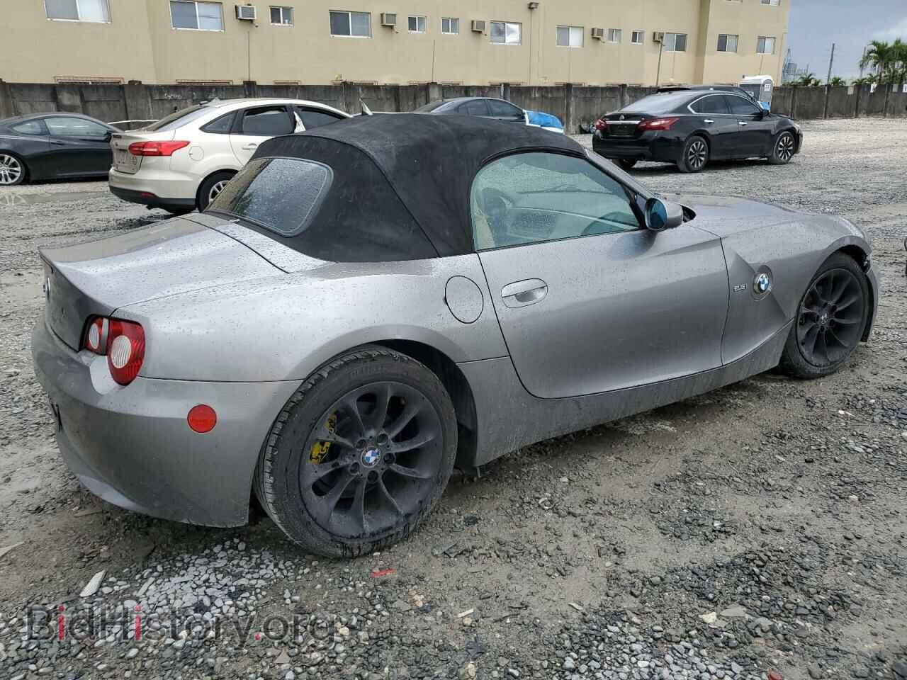 2005 BMW Z4 - VIN: 4USBT33505LS53733 - Фото 3