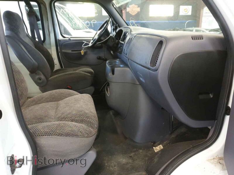 2000 Dodge RAM VAN (VIN 2B7HB11Y5YK105277) — photo 5 of 10